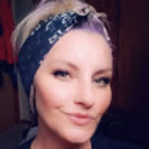 Meet your Posher, Stephanie g